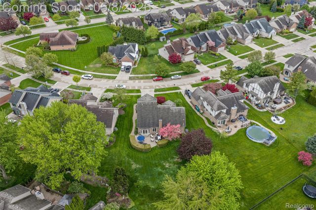 20933 Ivy Circle, Macomb Township, MI 48044