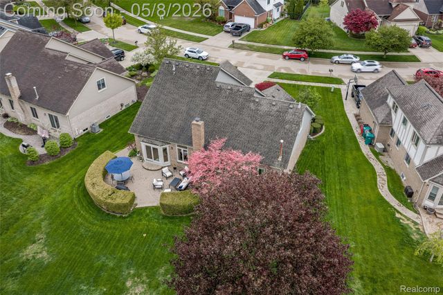 20933 Ivy Circle, Macomb Township, MI 48044