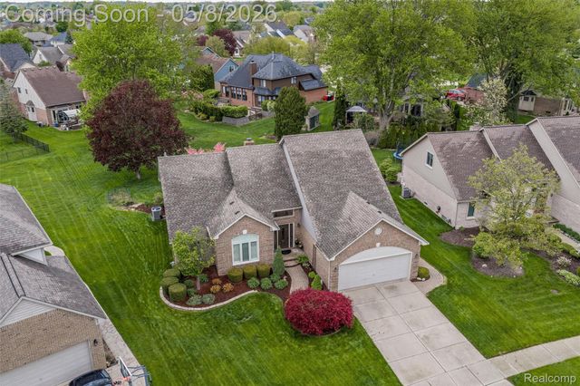 20933 Ivy Circle, Macomb Township, MI 48044