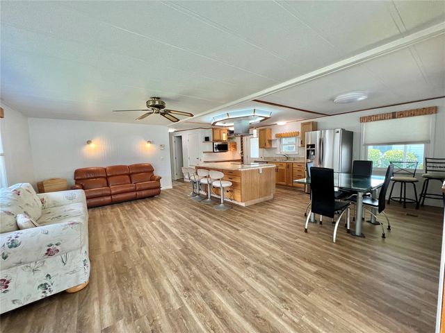 104 CHESTNUT STREET, Leesburg, FL 34748