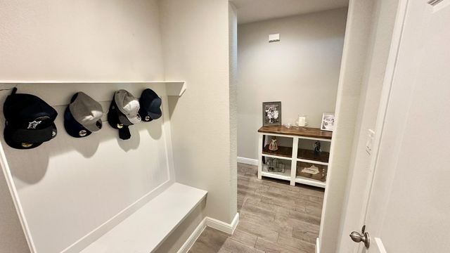 252 Drumcliffe Drive, Fort Worth, TX 76052