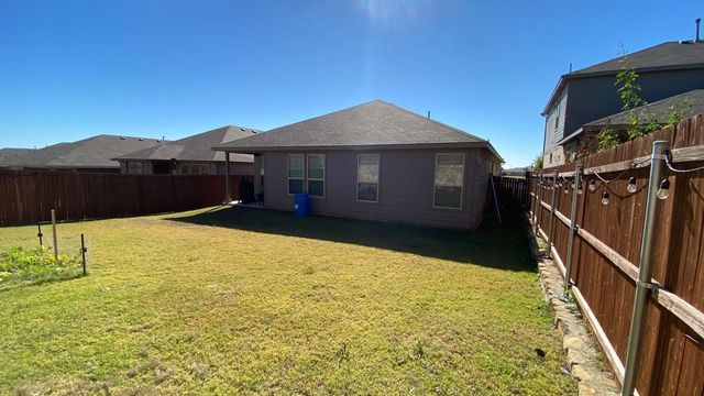 252 Drumcliffe Drive, Fort Worth, TX 76052