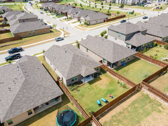 252 Drumcliffe Drive, Fort Worth, TX 76052
