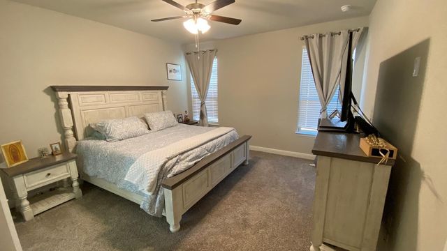 252 Drumcliffe Drive, Fort Worth, TX 76052