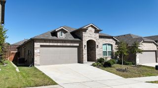 252 Drumcliffe Drive, Fort Worth, TX 76052