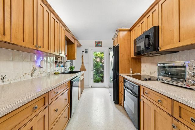 159 BISCAYNE AVENUE, Tampa, FL 33606