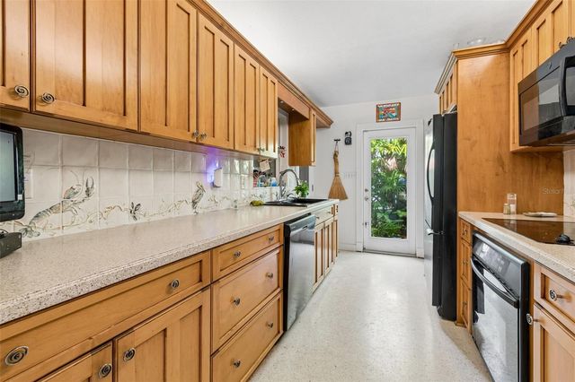 159 BISCAYNE AVENUE, Tampa, FL 33606