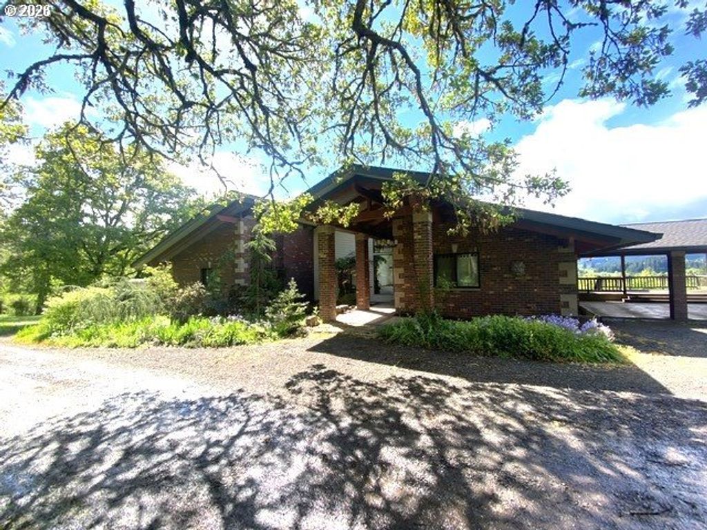 86635 PINE GROVE Rd, Eugene, OR 97402