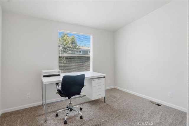 203 Dogwood Lane, Bakersfield, CA 93308