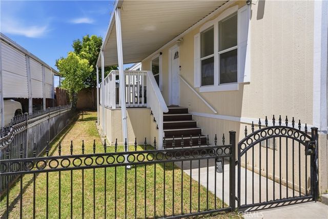 203 Dogwood Lane, Bakersfield, CA 93308