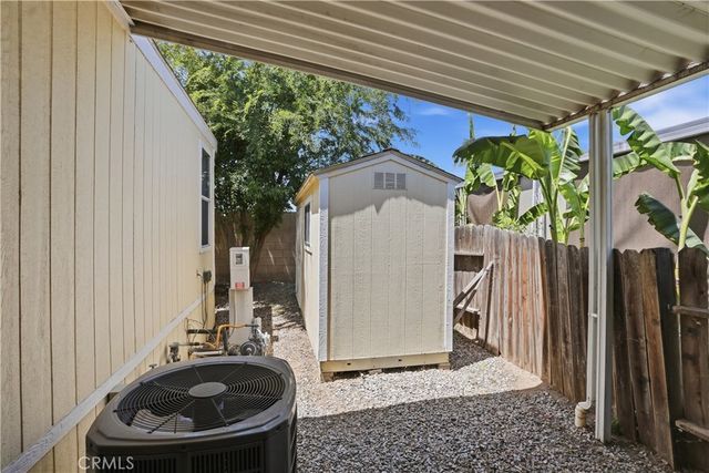 203 Dogwood Lane, Bakersfield, CA 93308