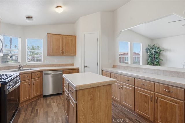 203 Dogwood Lane, Bakersfield, CA 93308