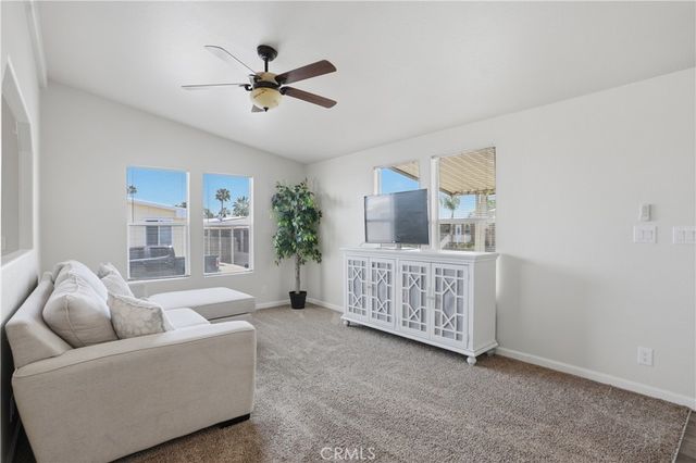 203 Dogwood Lane, Bakersfield, CA 93308