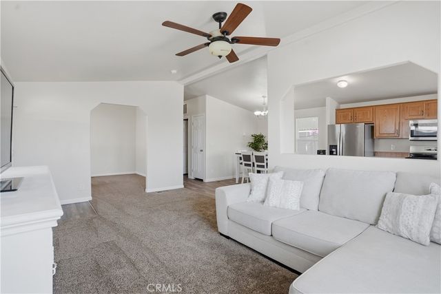 203 Dogwood Lane, Bakersfield, CA 93308
