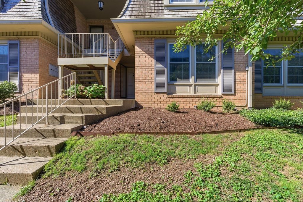 3000 Hillsboro Pike Apt 86, Nashville, TN 37215