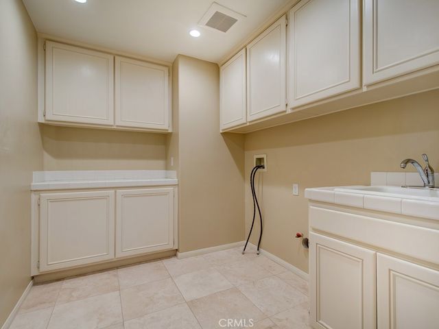 11940 N Riviera, Tustin, CA 92782