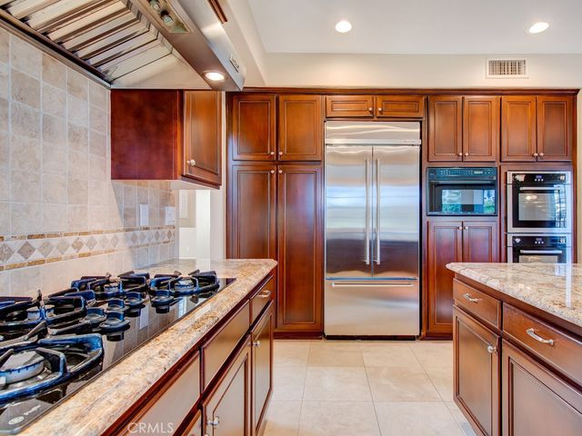11940 N Riviera, Tustin, CA 92782