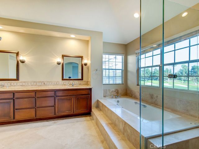11940 N Riviera, Tustin, CA 92782