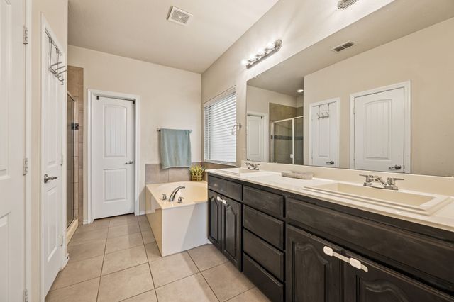 1260 Woodbine Cliff Drive, Fort Worth, TX 76179