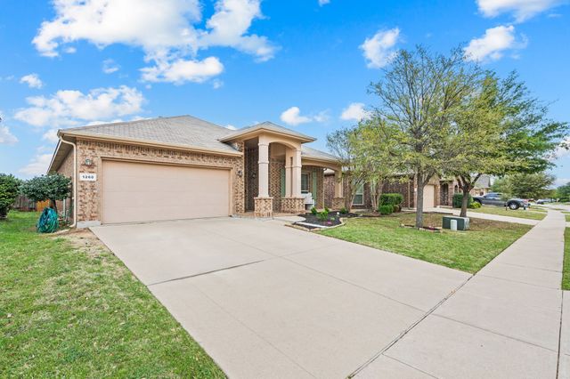1260 Woodbine Cliff Drive, Fort Worth, TX 76179