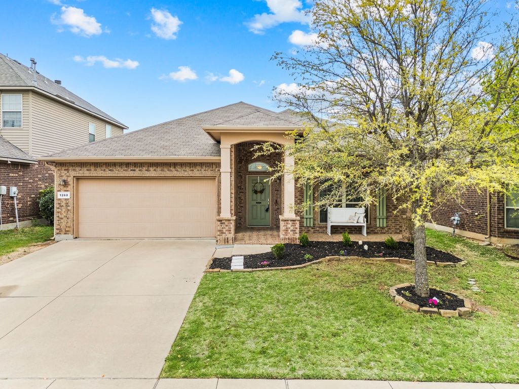 1260 Woodbine Cliff Drive, Fort Worth, TX 76179