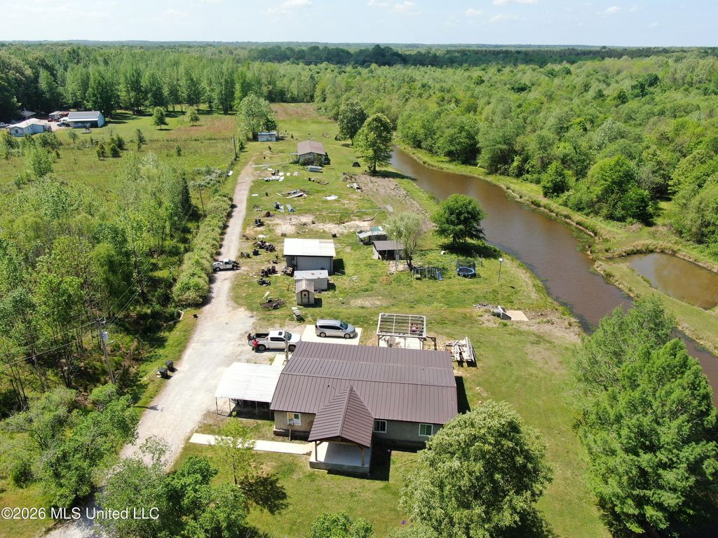 951 S Mount Zion Road, Byhalia, MS 38611 — photo 3