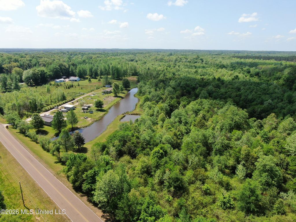 951 S Mount Zion Road, Byhalia, MS 38611 — photo 5