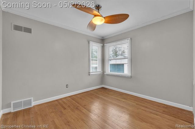 22114 Lange Street, Saint Clair Shores, MI 48080