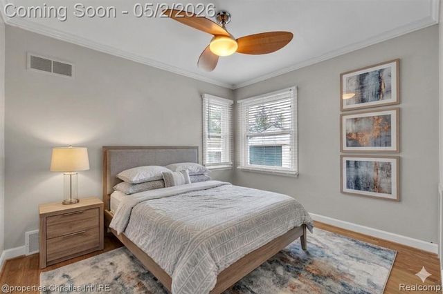 22114 Lange Street, Saint Clair Shores, MI 48080