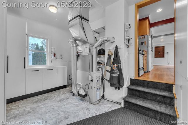 22114 Lange Street, Saint Clair Shores, MI 48080