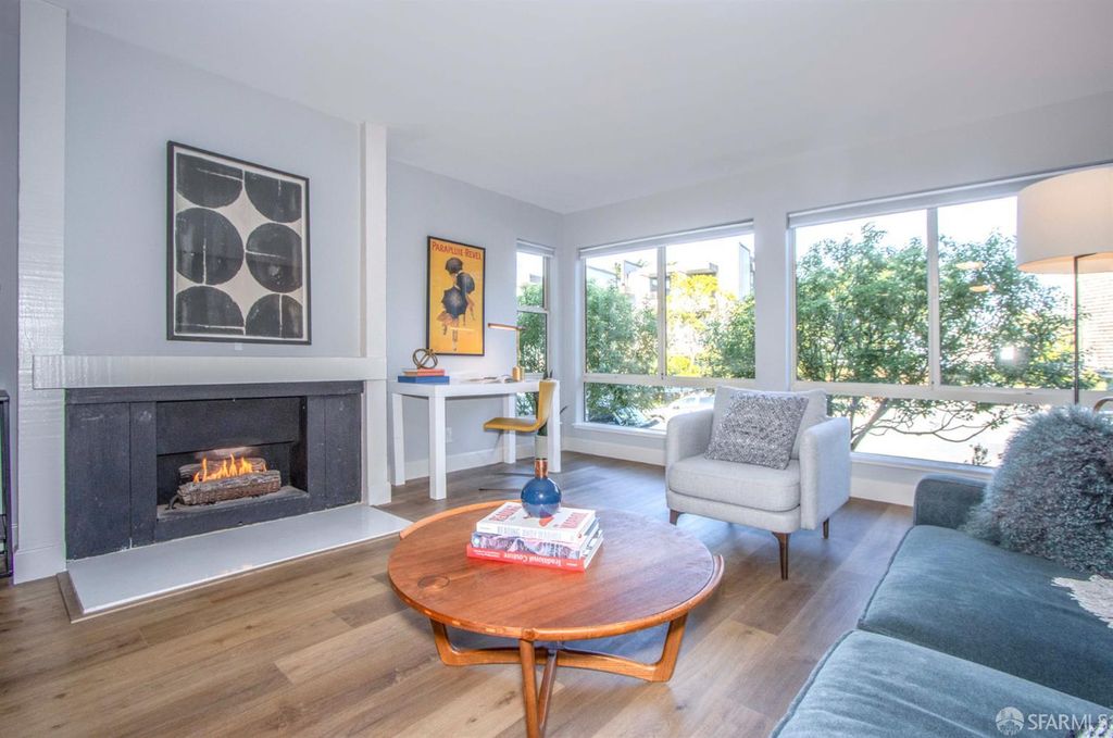 215 Red Rock Way 207J, San Francisco, CA 94131