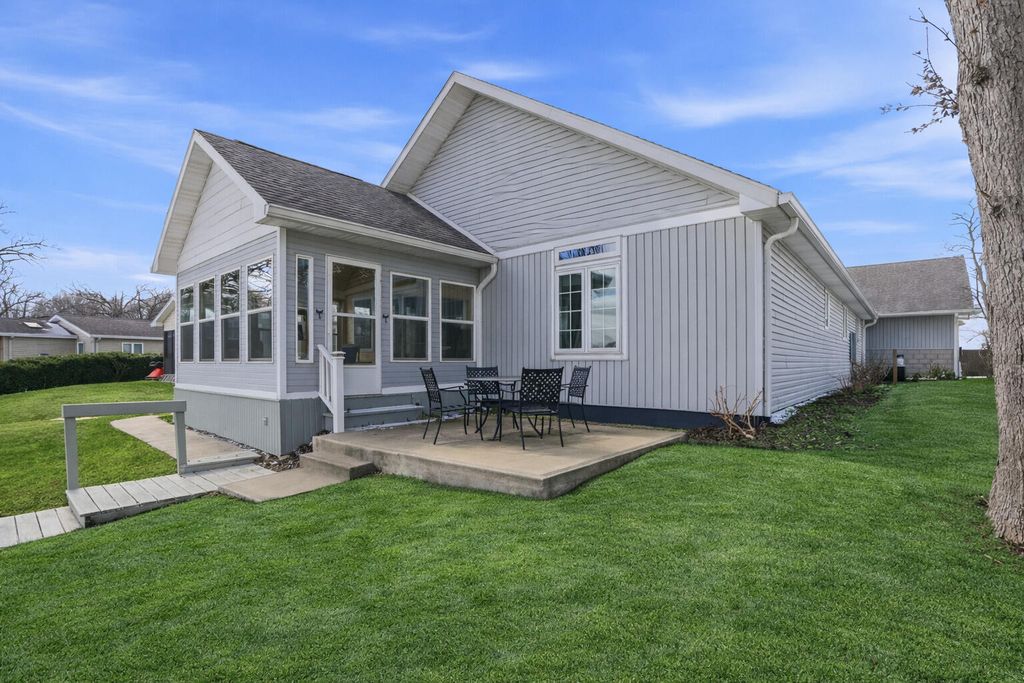 5671 N Stahl Road, Monon, IN 47959