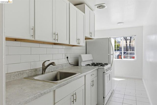 2207 Bonar St, Berkeley, CA 94702