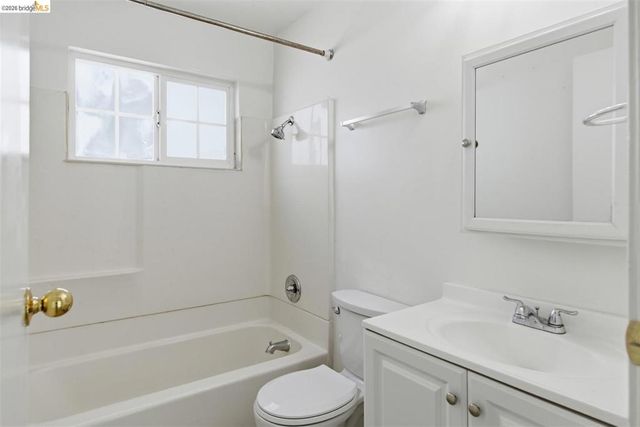 2207 Bonar St, Berkeley, CA 94702