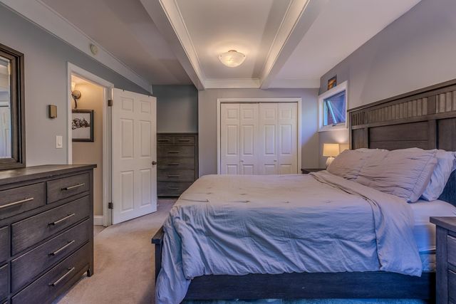 1 Beaver Street, Winhall, VT 05340