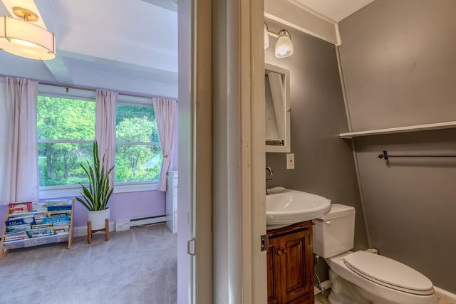 1 Beaver Street, Winhall, VT 05340