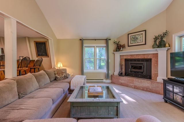 1 Beaver Street, Winhall, VT 05340