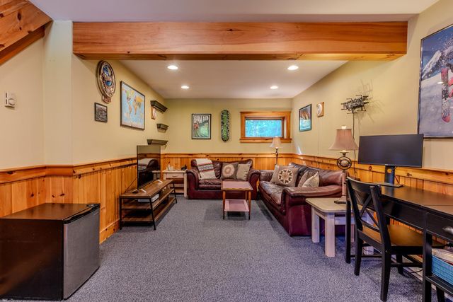 1 Beaver Street, Winhall, VT 05340