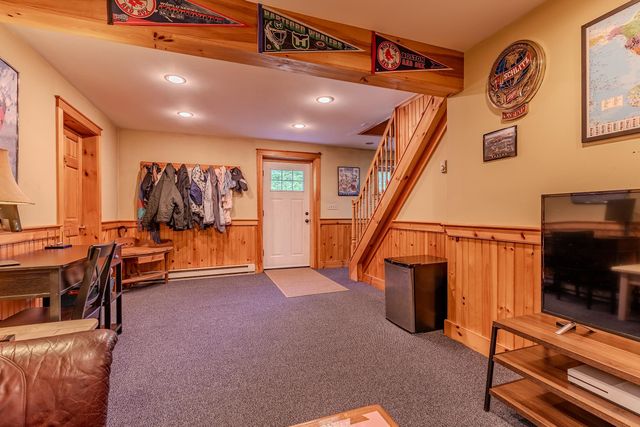 1 Beaver Street, Winhall, VT 05340