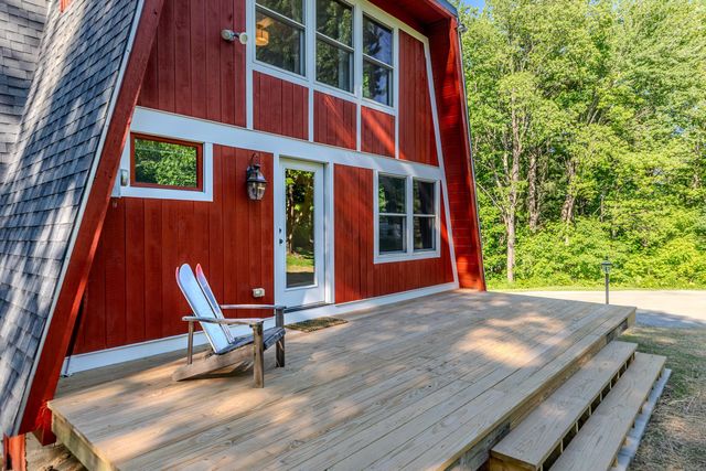 1 Beaver Street, Winhall, VT 05340
