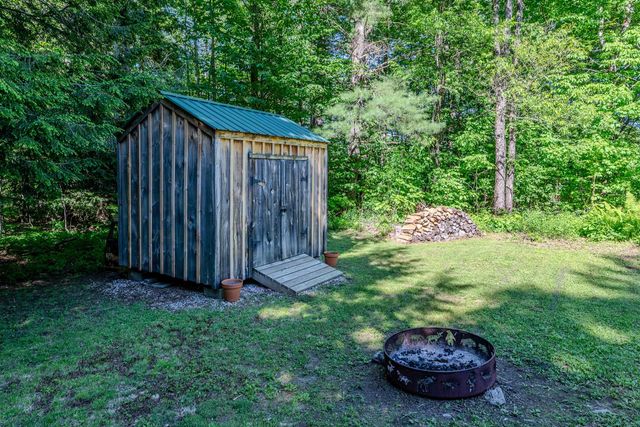 1 Beaver Street, Winhall, VT 05340