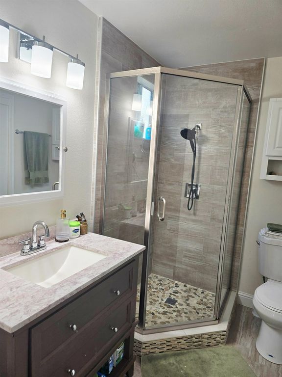 Image 26 of property listing at 8665 N Cedar Avenue # 118, Fresno, CA 93720