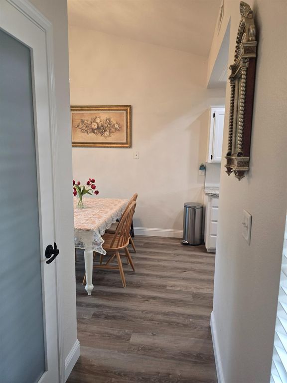 Image 8 of property listing at 8665 N Cedar Avenue # 118, Fresno, CA 93720