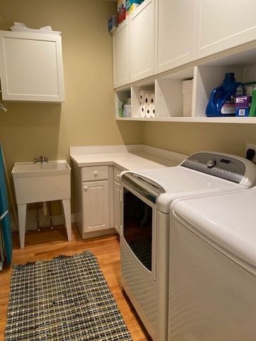 432 Quassapaug Road, Woodbury, CT 06798