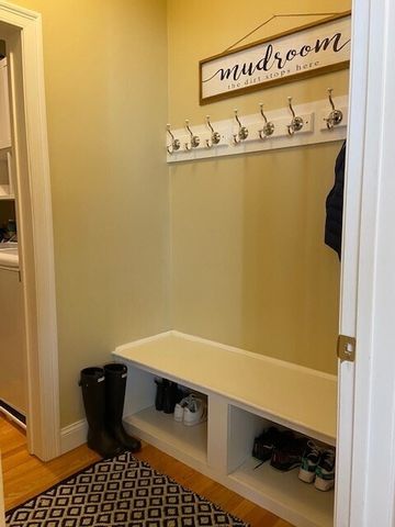 432 Quassapaug Road, Woodbury, CT 06798