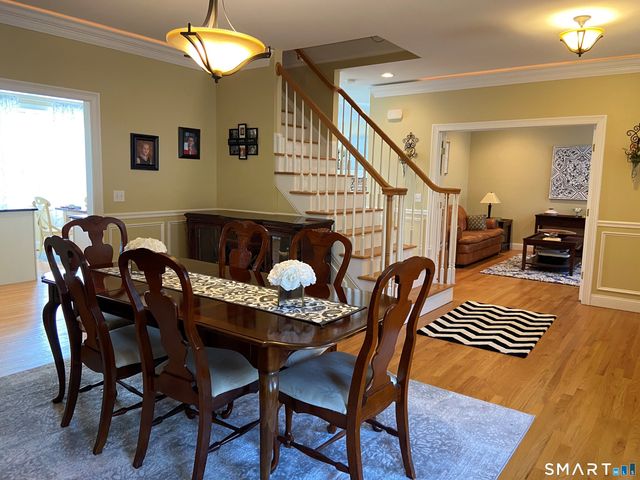 432 Quassapaug Road, Woodbury, CT 06798