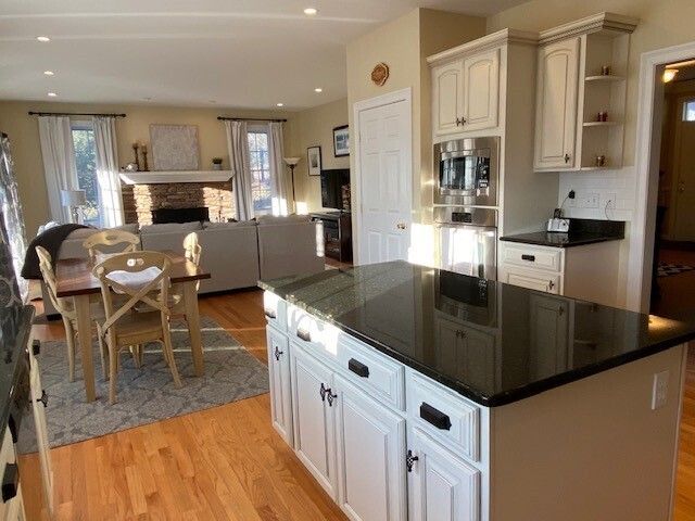 432 Quassapaug Road, Woodbury, CT 06798