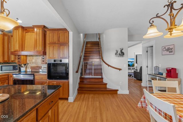 14501 Avalon Road, White City, OR 97503