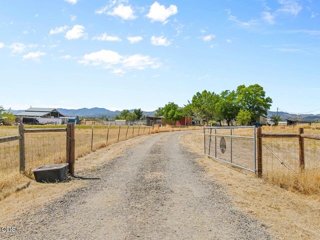 14501 Avalon Road, White City, OR 97503