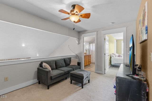 14501 Avalon Road, White City, OR 97503